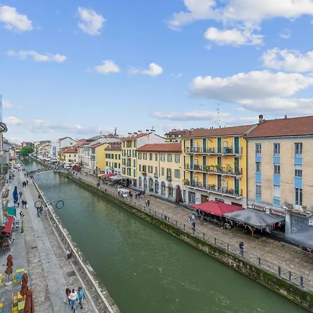 Apartman Alzaia Naviglio Grande 40 *
